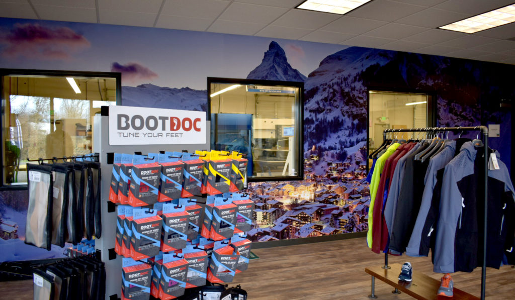 Crosson Ski brings the spirit of the slopes to their retail floor with custom wall graphics.